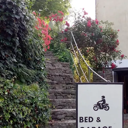 Maia Guest house